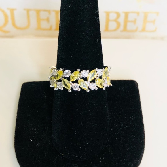 Bomb Party Golden Topaz & Cubic Zirconia Ring size 9 - Picture 1 of 4